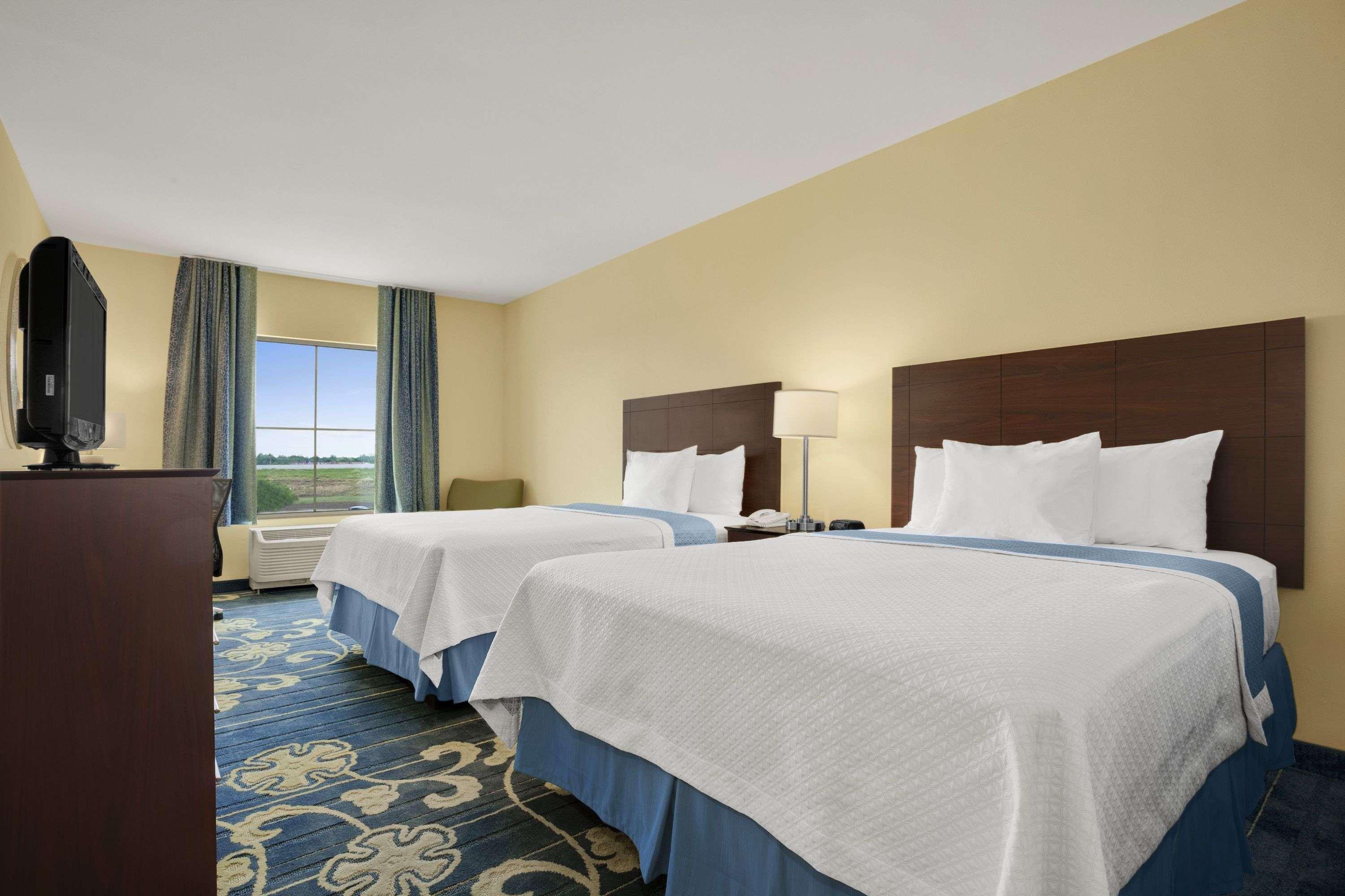Spark By Hilton Victoria Exteriér fotografie